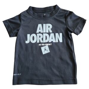 Air Jordan dri fit short sleeve tee shirt